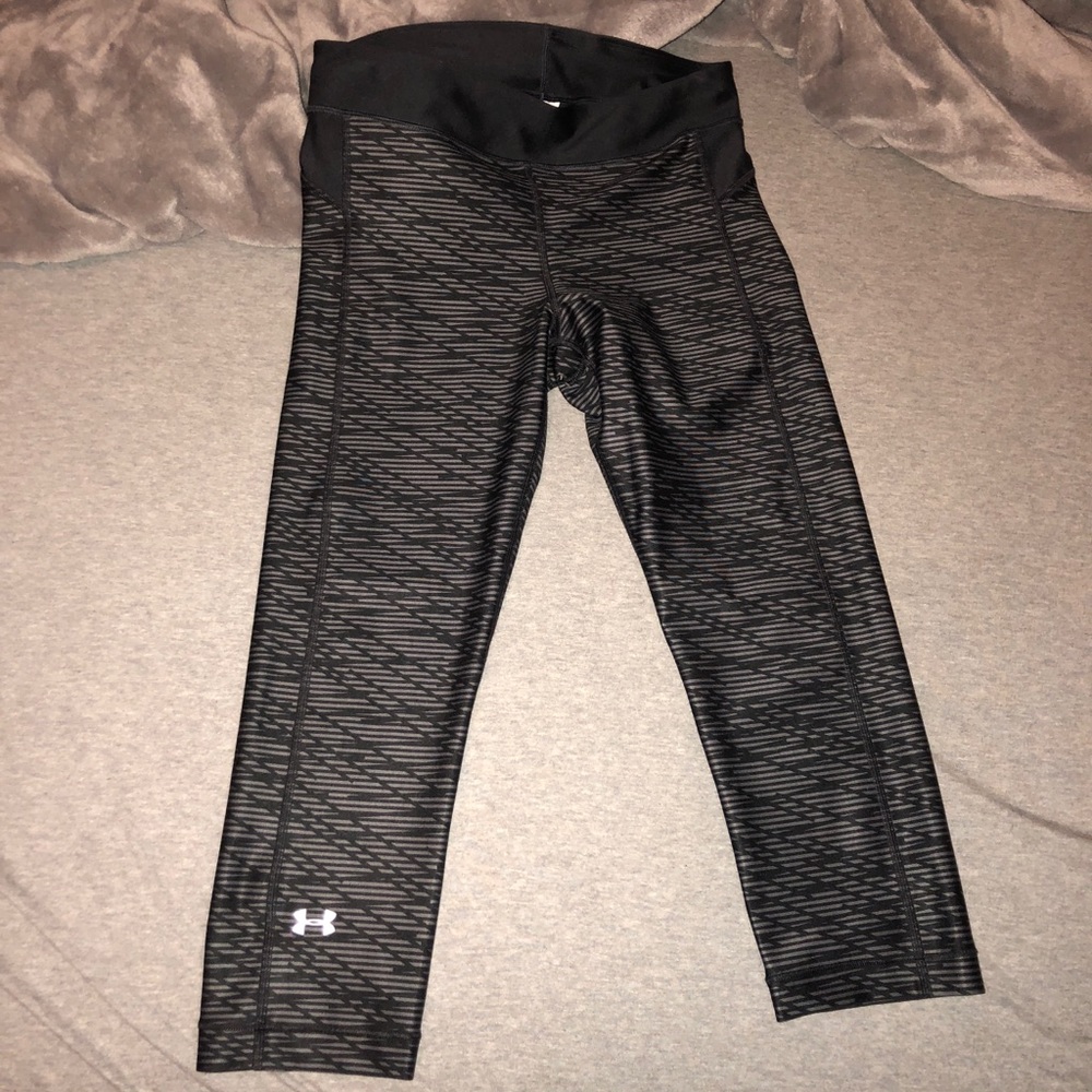 Cropped Under armor leggings never worn